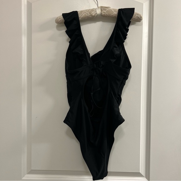 Unbranded Ruffle Plunge One-Piece Swimsuit Black High Cut Padded - Picture 4 of 5